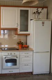 (359) Кухня МДФ, цвет "Лиственница золотая" и "Ольха краная", фасад "Прямоугольник 90"